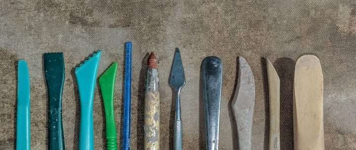 70+ Important Clay Tools to Make Pottery (10)